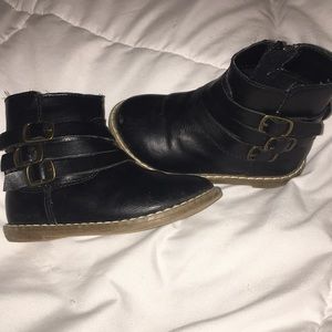 Old Navy Size 5 Toddler Black Boots 3/$10